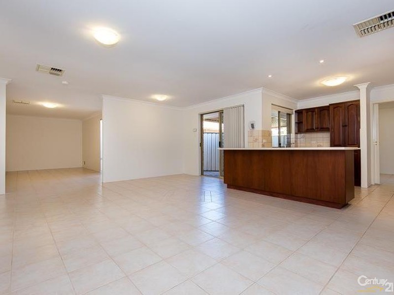 4a Bathurst Court, Willetton WA 6155