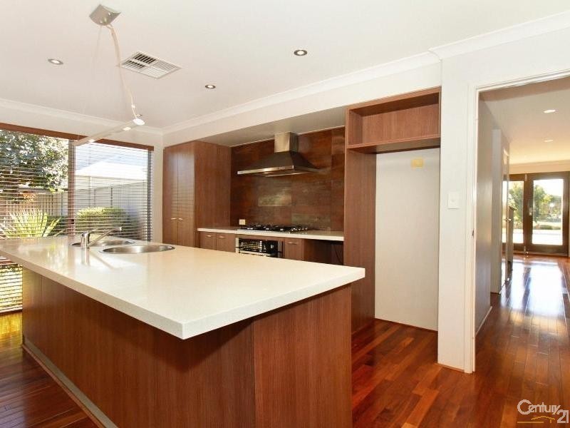 16 Boardwalk Boulevard, Southern River WA 6110