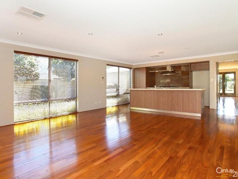 16 Boardwalk Boulevard, Southern River WA 6110