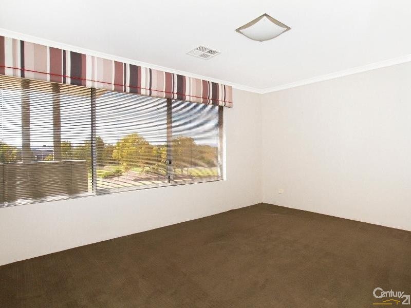 16 Boardwalk Boulevard, Southern River WA 6110