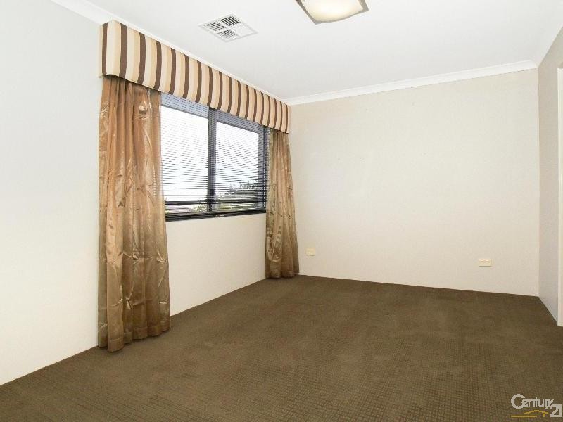 16 Boardwalk Boulevard, Southern River WA 6110