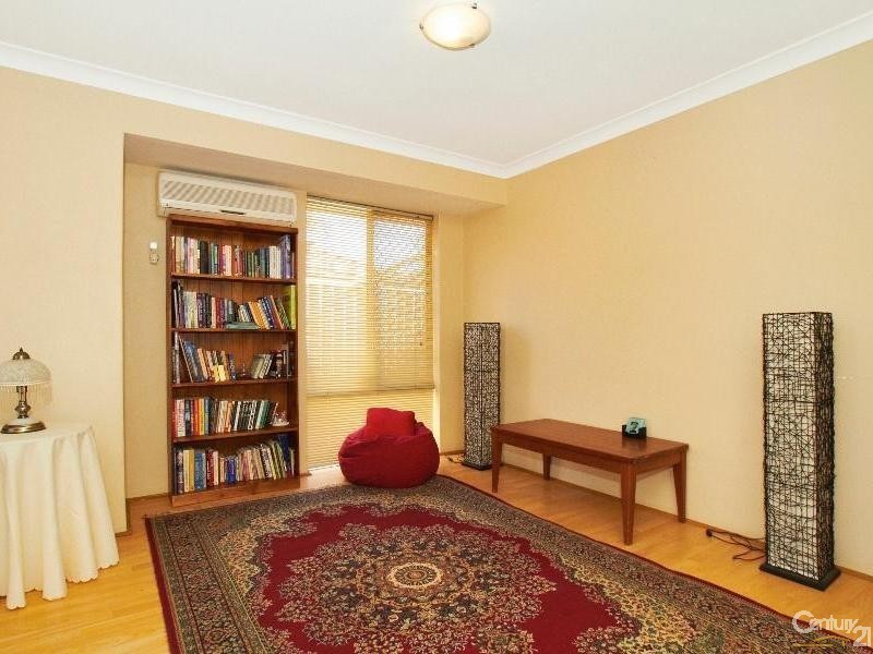 5 Duncan Close, Parkwood WA 6147