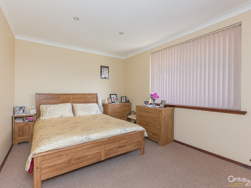 2 Barson Court, Thornlie WA 6108