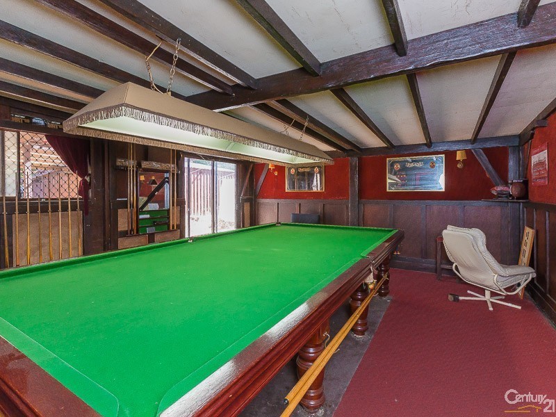 13 Coops Avenue, Thornlie WA 6108