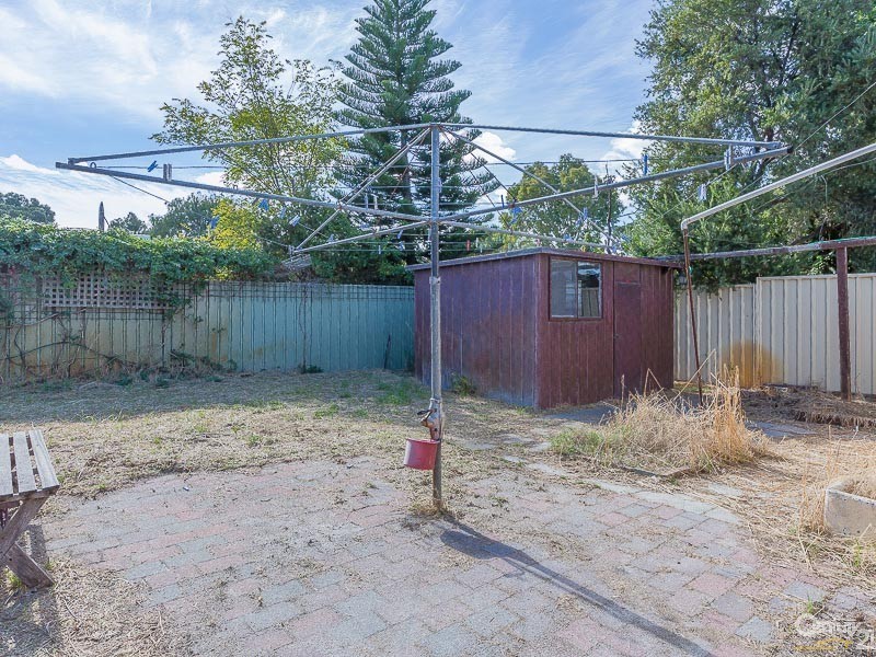 13 Coops Avenue, Thornlie WA 6108