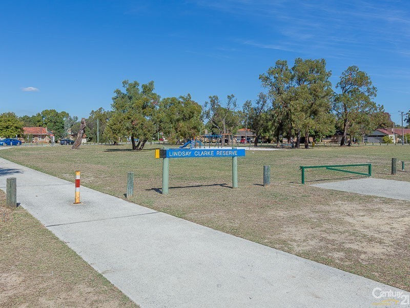 13 Coops Avenue, Thornlie WA 6108