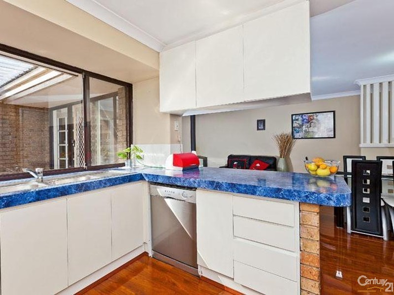 80 Regal Drive, Thornlie WA 6108