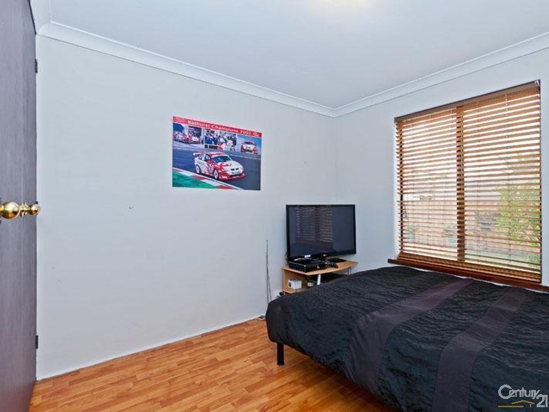 80 Regal Drive, Thornlie WA 6108