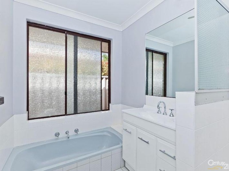 80 Regal Drive, Thornlie WA 6108
