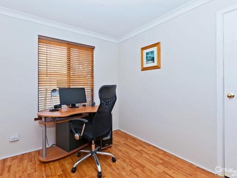 80 Regal Drive, Thornlie WA 6108
