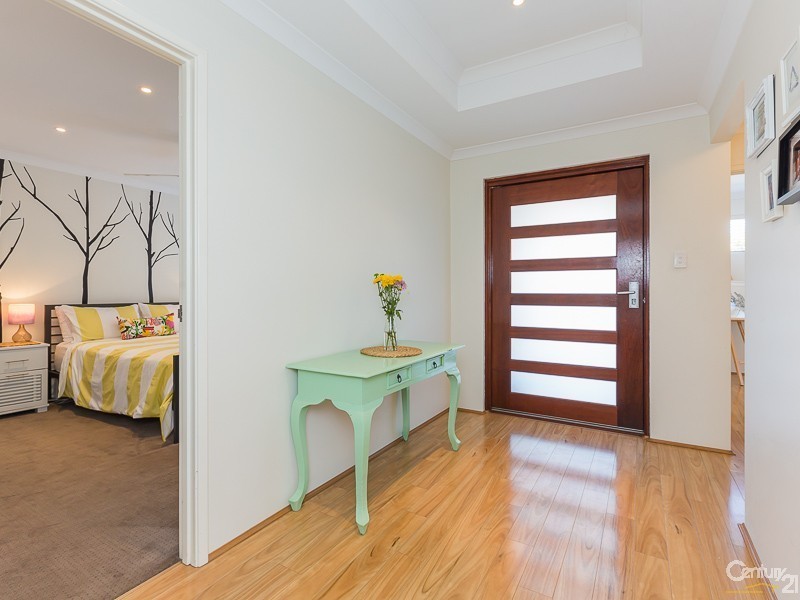 56 Warrilow Loop, Canning Vale WA 6155