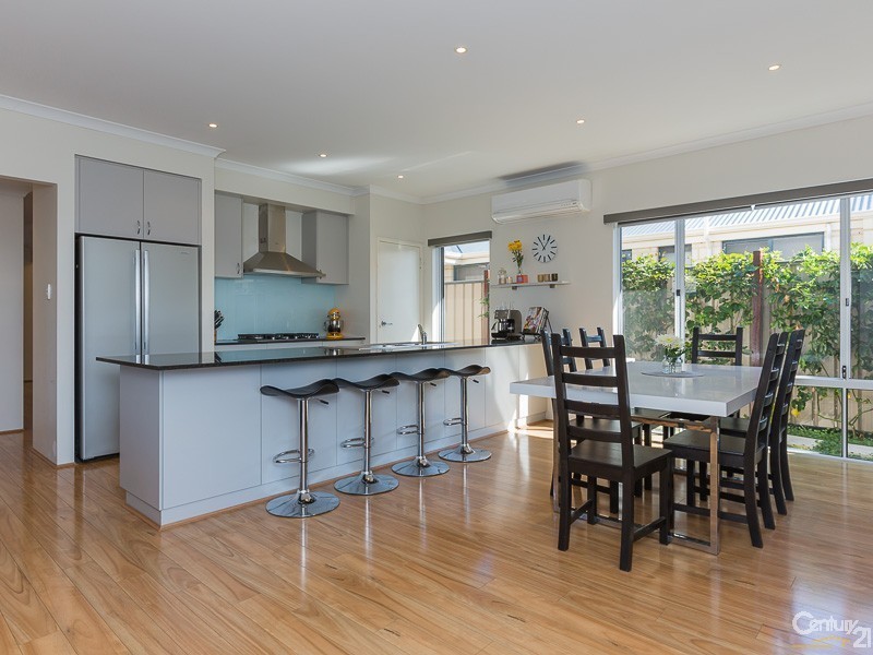 56 Warrilow Loop, Canning Vale WA 6155