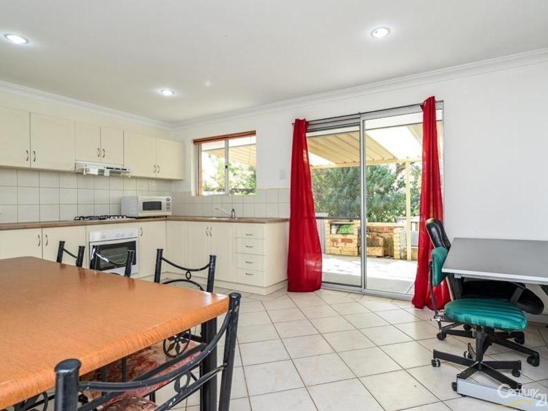 21 Hayden Way, Langford WA 6147