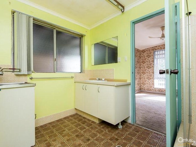 38 Woodley Way, Parmelia WA 6167