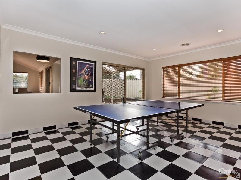 4 Gledhill Way, Leeming WA 6149