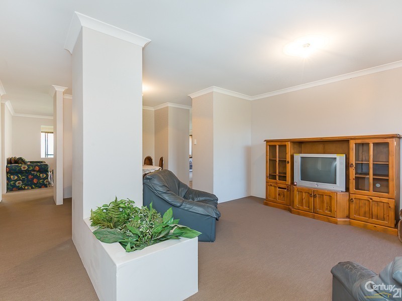 9 Bushlark Rise, Canning Vale WA 6155