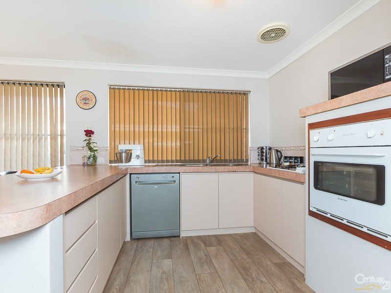 9 Bushlark Rise, Canning Vale WA 6155