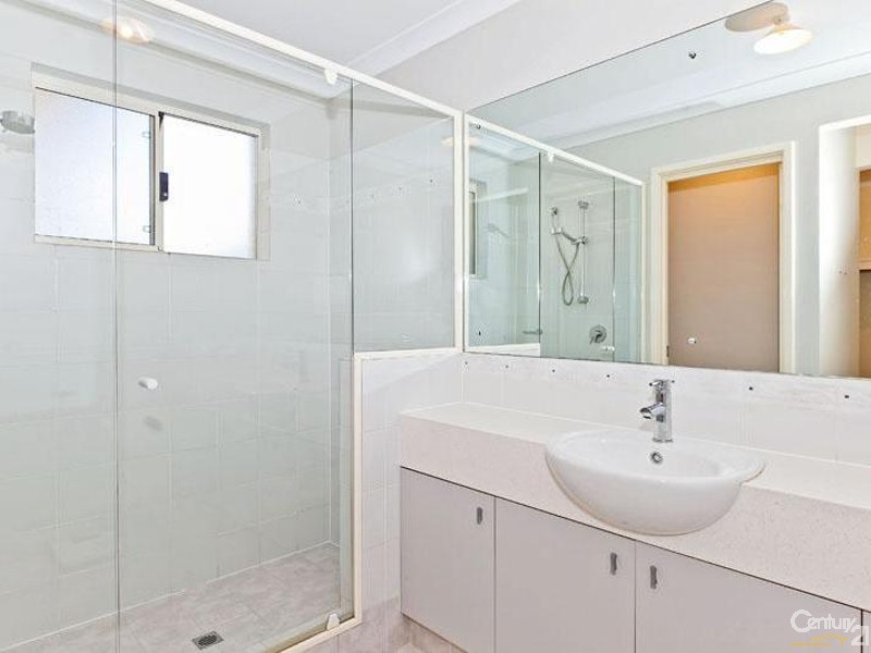 74 St Catharines Promenade, Champion Lakes WA 6111