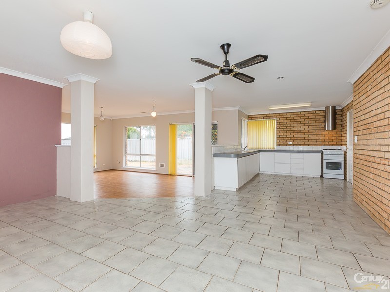 10 Lind Court, Quinns Rocks WA 6030