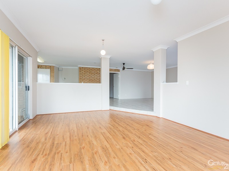 10 Lind Court, Quinns Rocks WA 6030