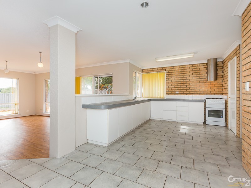 10 Lind Court, Quinns Rocks WA 6030