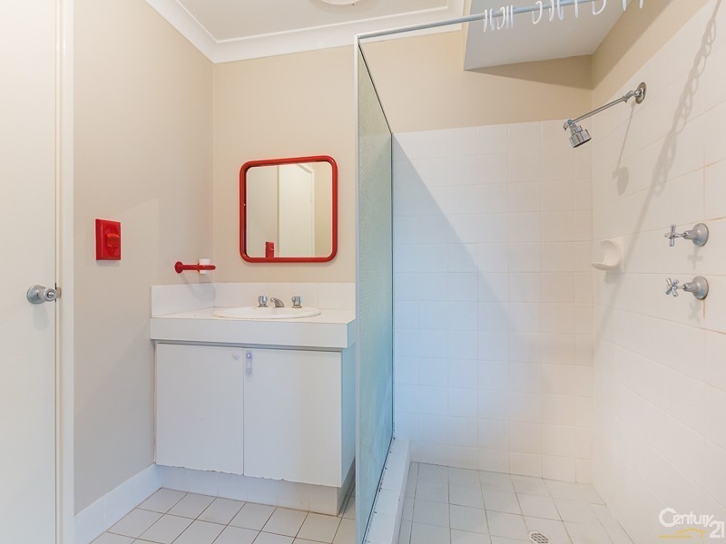 10 Lind Court, Quinns Rocks WA 6030