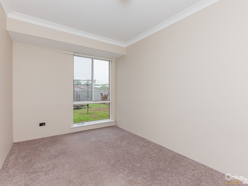 10 Lind Court, Quinns Rocks WA 6030