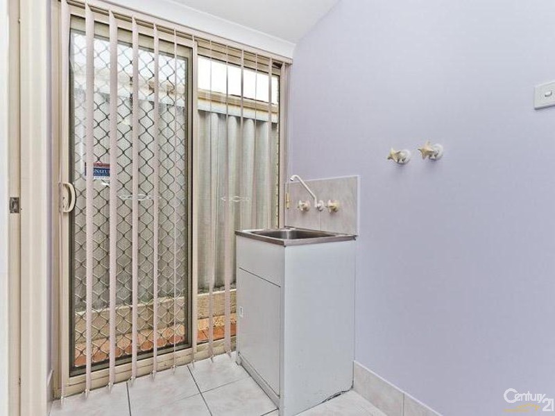 2 Rosebud Close, Huntingdale WA 6110