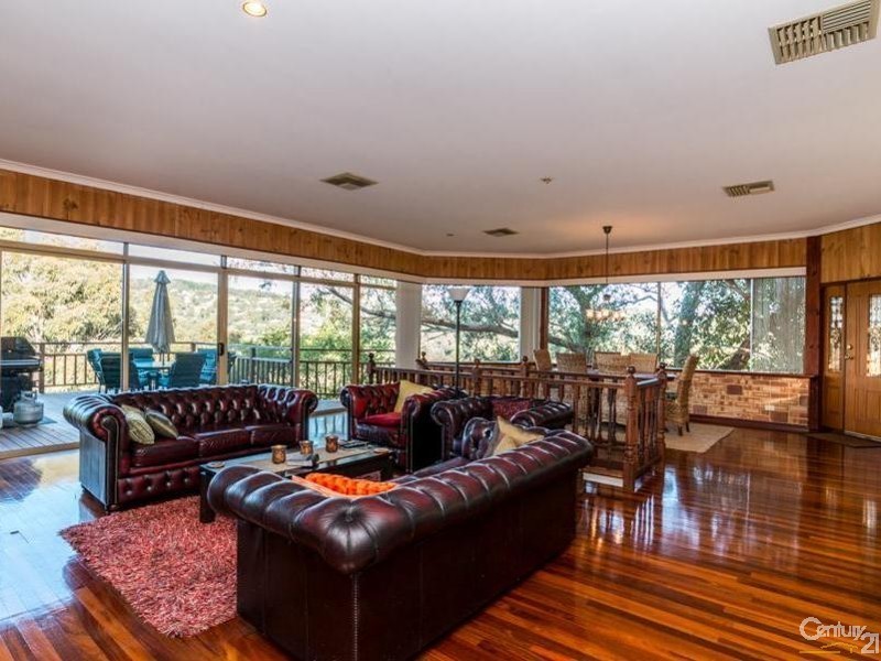 95 Roberts Road, Kelmscott WA 6111