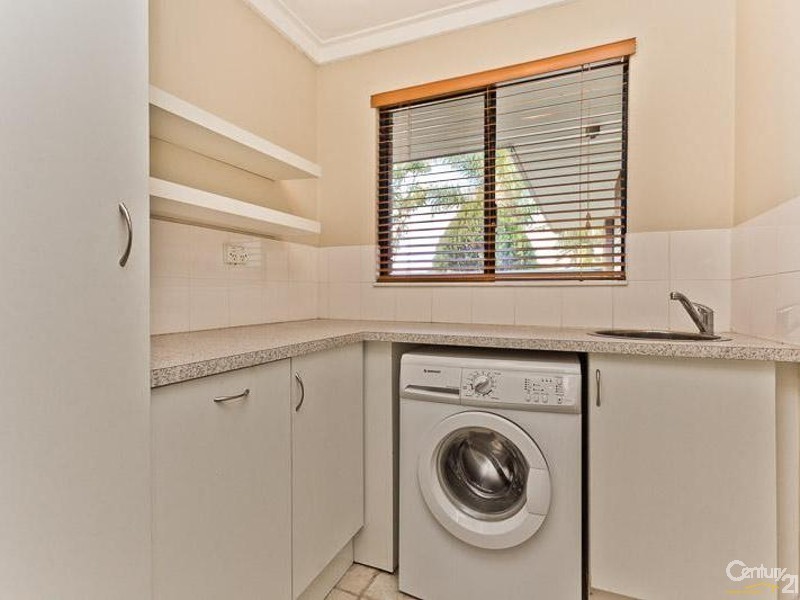 10 Fairset Street, Thornlie WA 6108