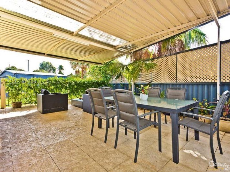 10 Fairset Street, Thornlie WA 6108