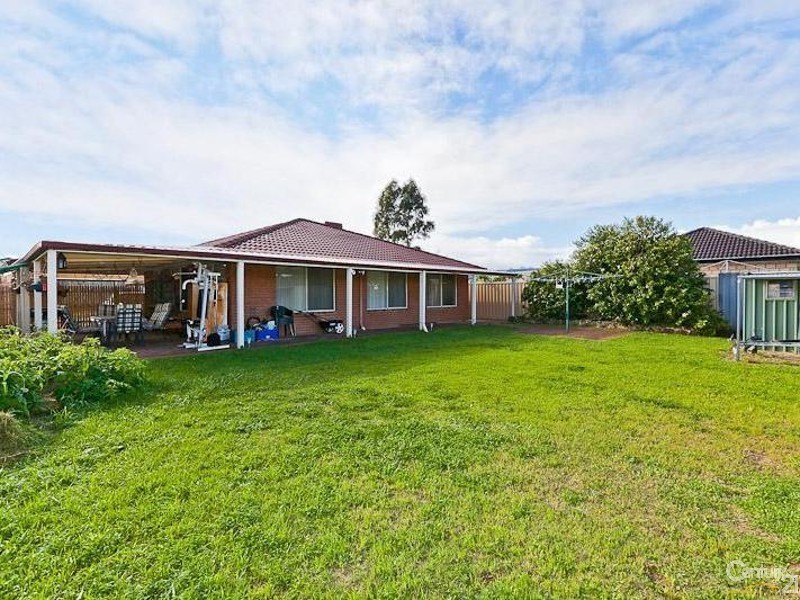 4 Quondong Close, Kenwick WA 6107