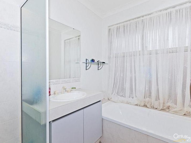 4 Quondong Close, Kenwick WA 6107