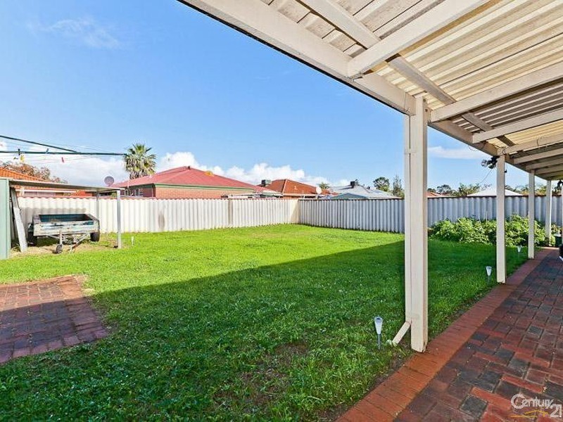 4 Quondong Close, Kenwick WA 6107