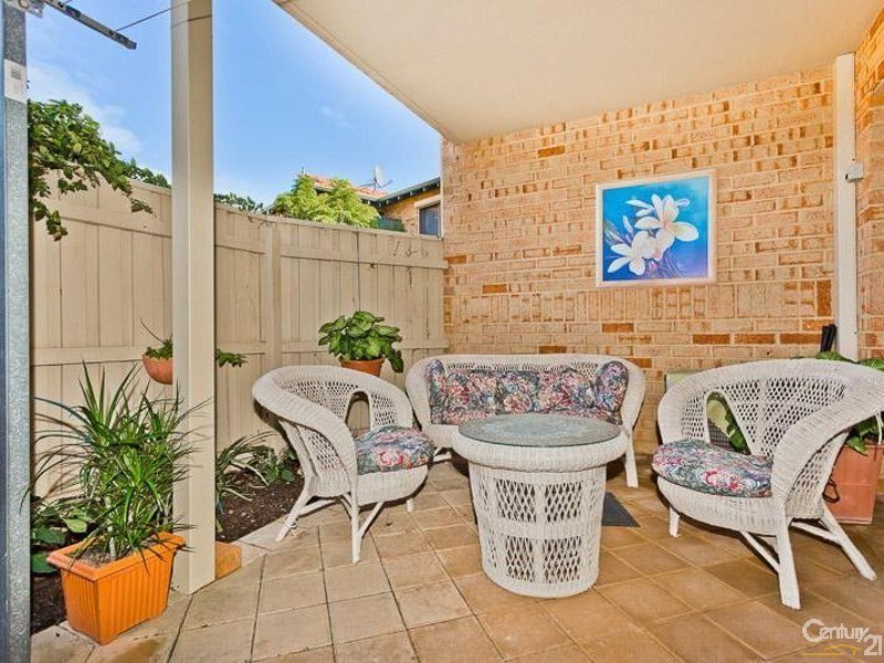 214/177 Dampier Avenue, Kallaroo WA 6025