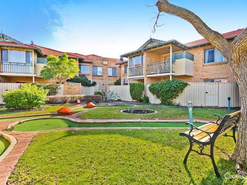 214/177 Dampier Avenue, Kallaroo WA 6025