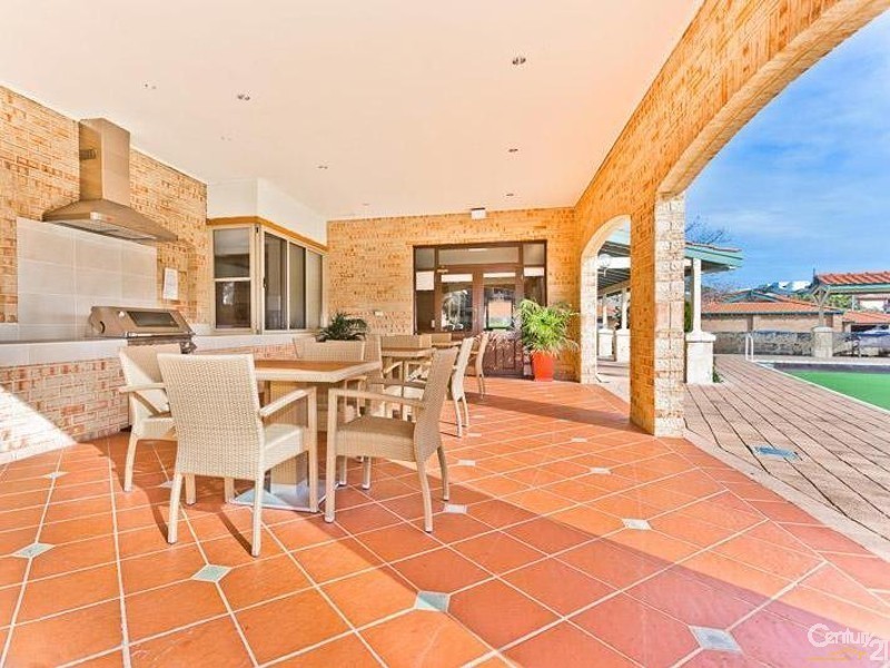 214/177 Dampier Avenue, Kallaroo WA 6025