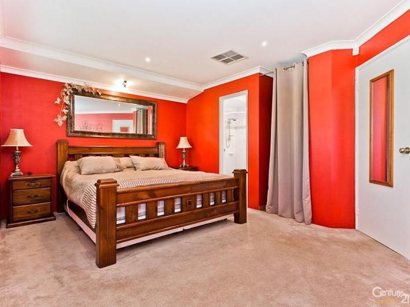 4 Cardiff Loop, Huntingdale WA 6110