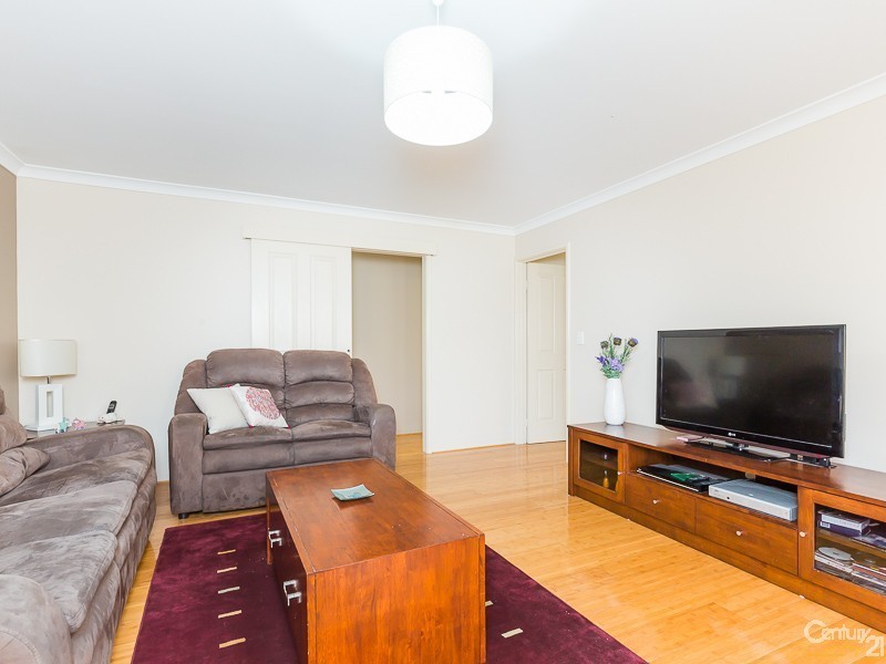 5 Wiltshire Avenue, Thornlie WA 6108