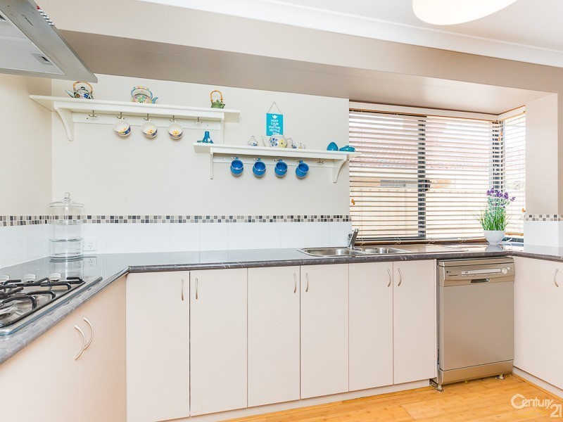 5 Wiltshire Avenue, Thornlie WA 6108