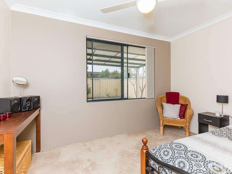 5 Wiltshire Avenue, Thornlie WA 6108