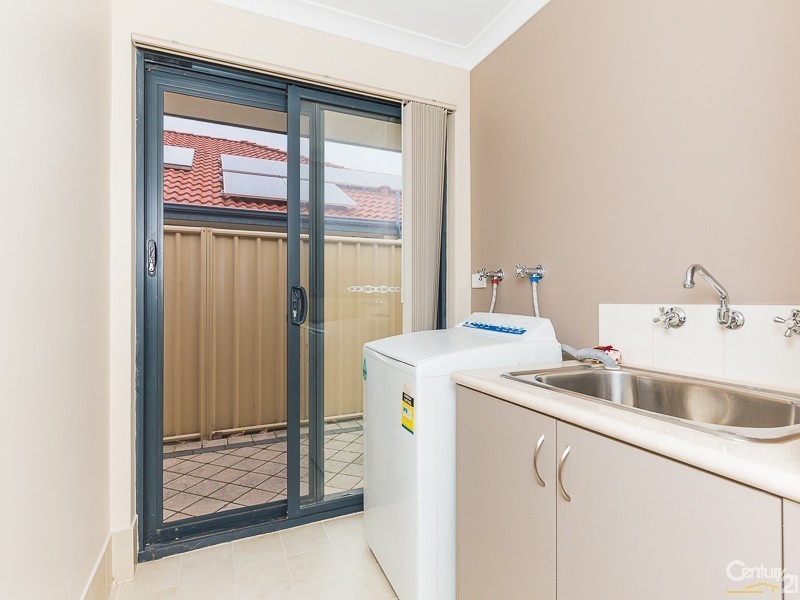 5 Wiltshire Avenue, Thornlie WA 6108