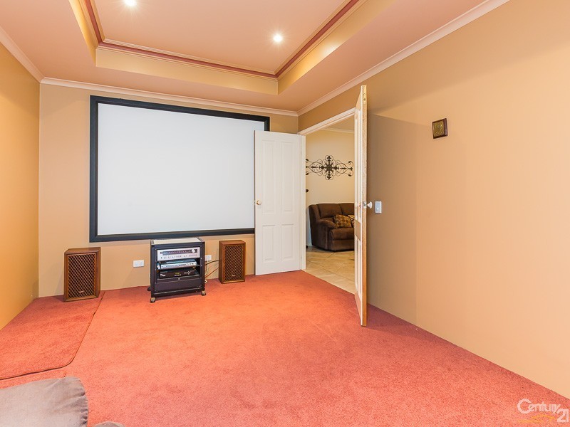 18 Capensia Way, Canning Vale WA 6155