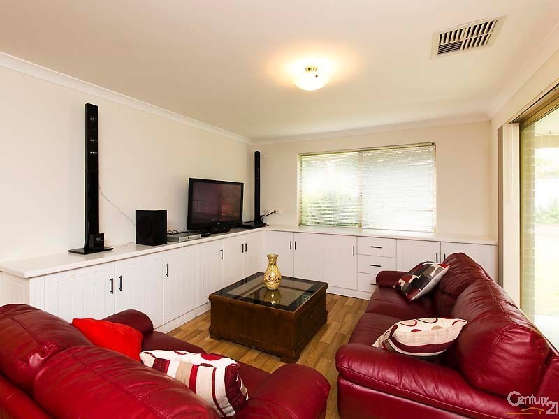 1 Cobia Rise, Warnbro WA 6169