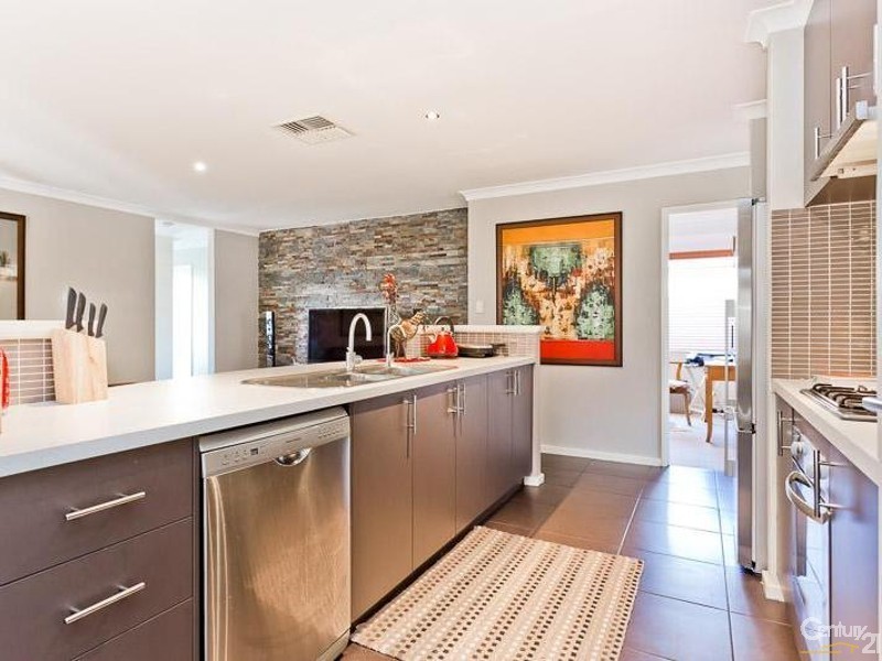 104 Gay Street, Huntingdale WA 6110