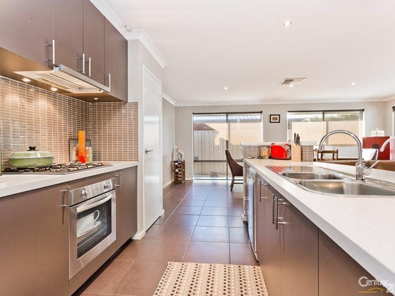 104 Gay Street, Huntingdale WA 6110