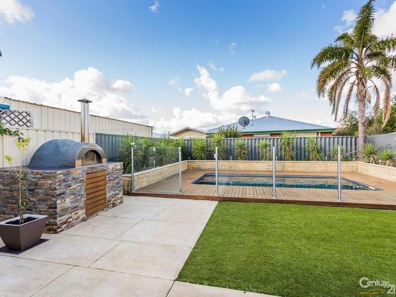 104 Gay Street, Huntingdale WA 6110