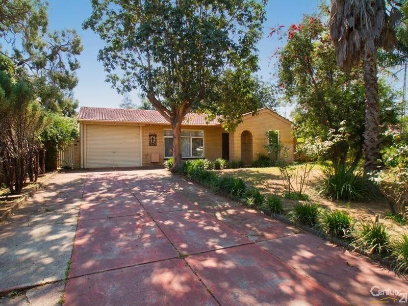 7 Lantana Way, Camillo WA 6111