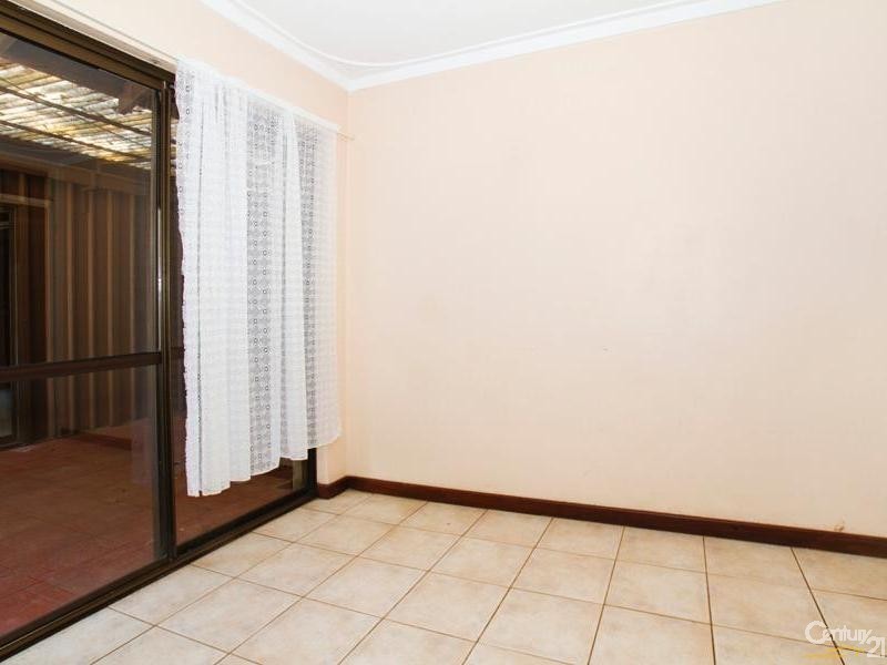 7 Lantana Way, Camillo WA 6111