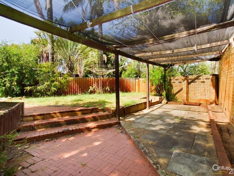 7 Lantana Way, Camillo WA 6111